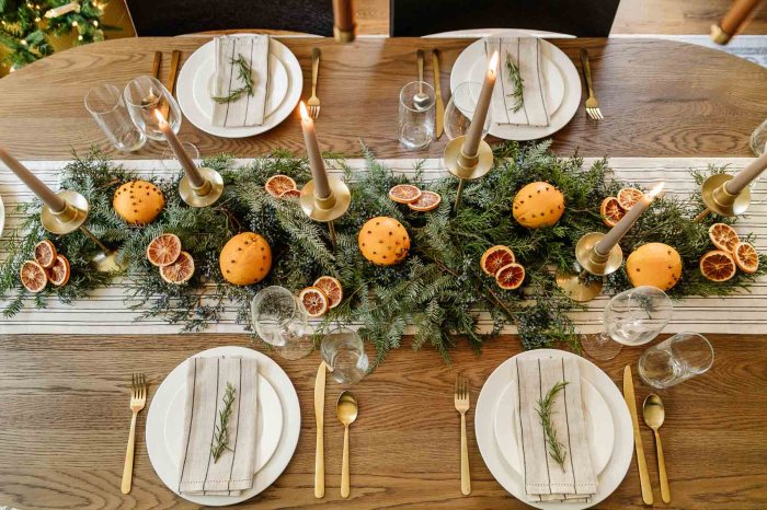 Simple christmas table decoration ideas